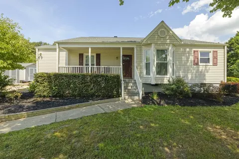 7213 Westworth Dr, Willow Spring, NC 27592 photo 2