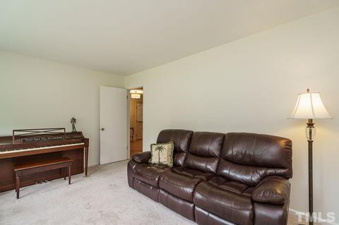5018 Long Leaf Dr, Durham, NC 27712 photo 7