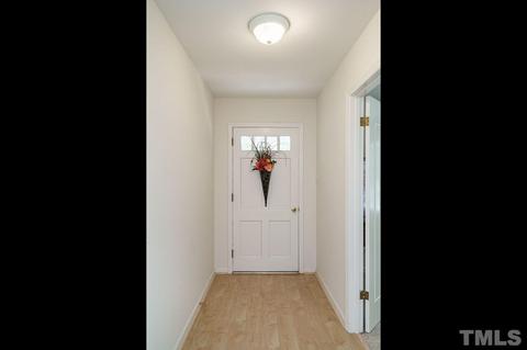 5018 Long Leaf Dr, Durham, NC 27712 photo 4
