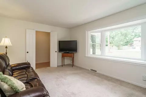 5018 Long Leaf Dr, Durham, NC 27712 photo 5