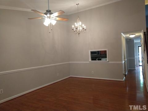 73 Stone Hill Ct, Durham, NC 27704 photo 4