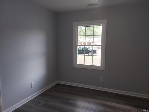 318 Ash St, Smithfield, NC 27577 photo 9