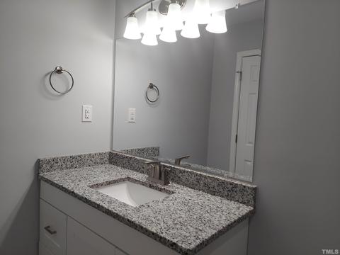 318 Ash St, Smithfield, NC 27577 photo 6