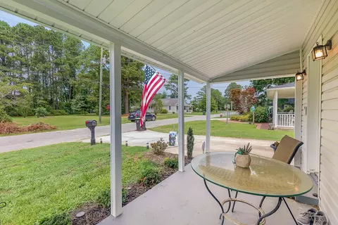 105 4th St, Erwin, NC 28339 photo 4