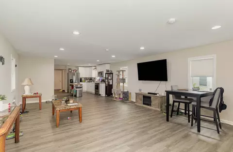 105 4th St, Erwin, NC 28339 photo 6