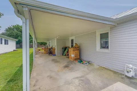 105 4th St, Erwin, NC 28339 photo 16