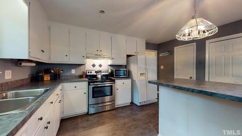 2823 Fox Dr, Durham, NC 27712 photo 20