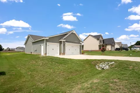 112 Shallow Falls Ln, Benson, NC 27504 photo 3