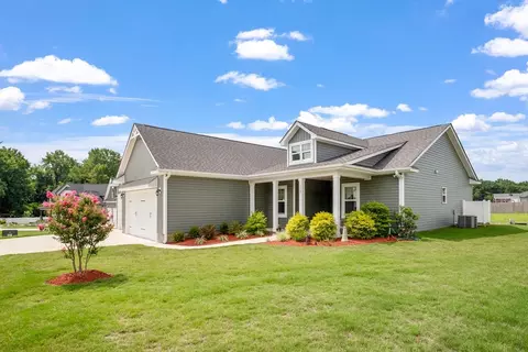 112 Shallow Falls Ln, Benson, NC 27504 photo 1