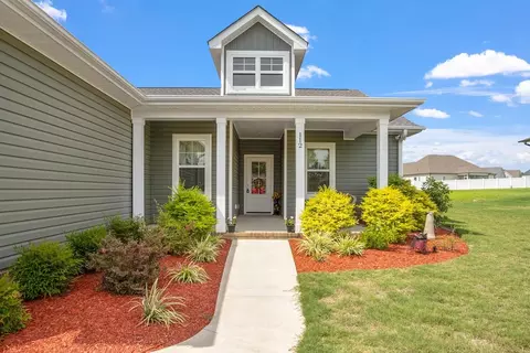 112 Shallow Falls Ln, Benson, NC 27504 photo 4