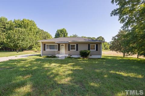 135 Goodwin Rd, Durham, NC 27712 photo 2