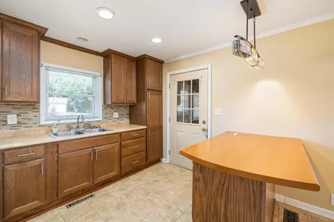 135 Goodwin Rd, Durham, NC 27712 photo 17