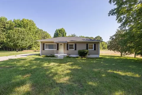 135 Goodwin Rd, Durham, NC 27712 photo 2