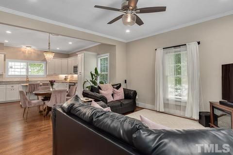 1109 Worth St, Durham, NC 27701 photo 2