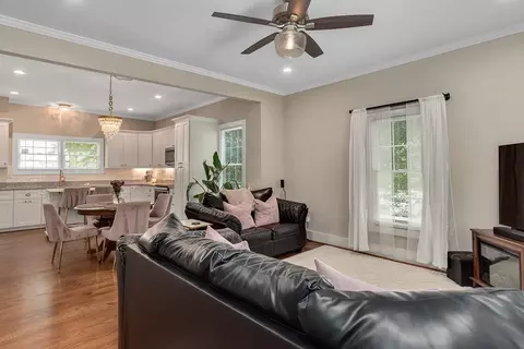 1109 Worth St, Durham, NC 27701 photo 2