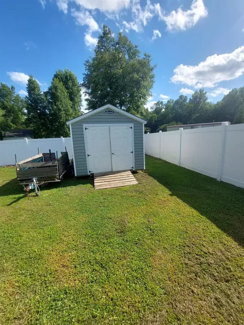85 Thurman Dr, Selma, NC 27576 photo 6