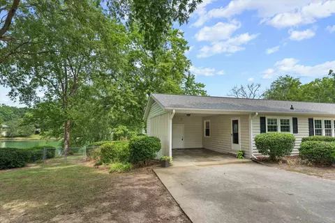 202 Debra Dr, Durham, NC 27704 photo 4