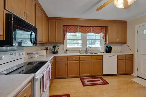 202 Debra Dr, Durham, NC 27704 photo 11