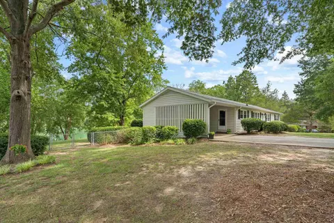202 Debra Dr, Durham, NC 27704 photo 3