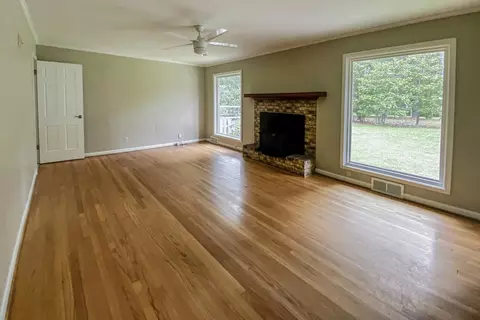 424 Valley Dr, Durham, NC 27704 photo 13