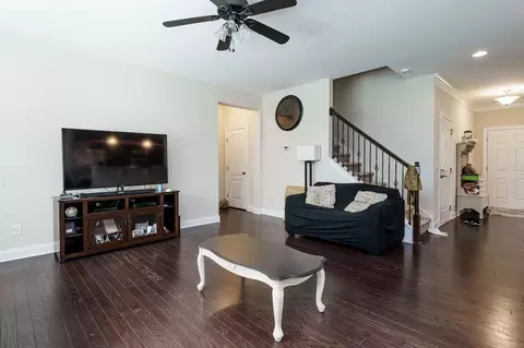 1011 Poplar St, Durham, NC 27703 photo 11