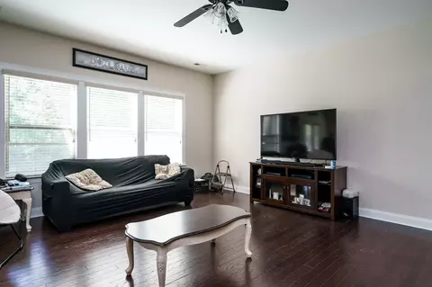 1011 Poplar St, Durham, NC 27703 photo 9
