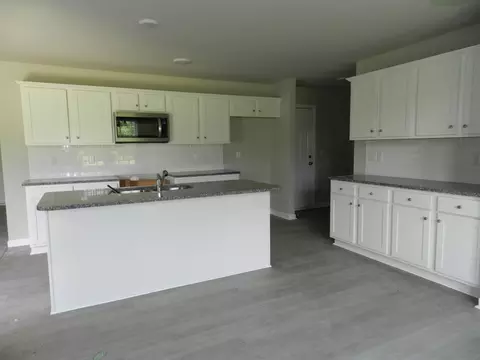 49 Monaghan Ct, Selma, NC 27576 photo 3