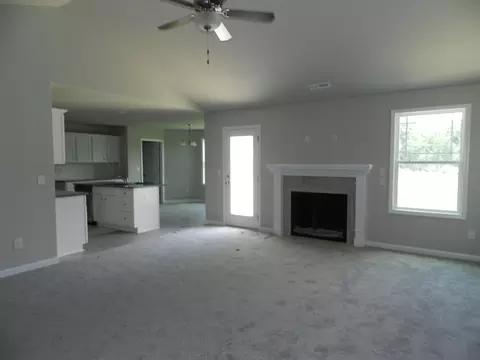 49 Monaghan Ct, Selma, NC 27576 photo 2