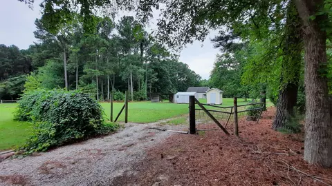 1909 Shaw Rd, Durham, NC 27704 photo 10