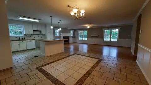 1909 Shaw Rd, Durham, NC 27704 photo 4