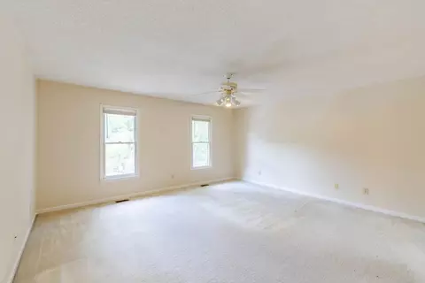 105 Forest Oaks Dr, Durham, NC 27705 photo 6