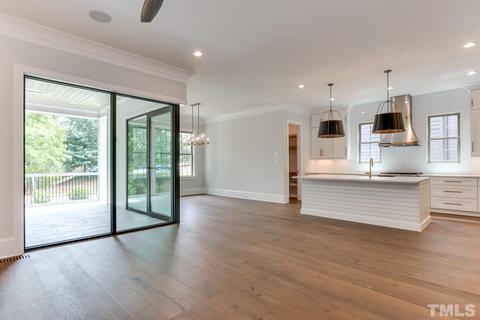 2004 Pine Dr, Raleigh, NC 27609 photo 10