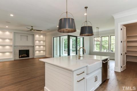 2004 Pine Dr, Raleigh, NC 27609 photo 14