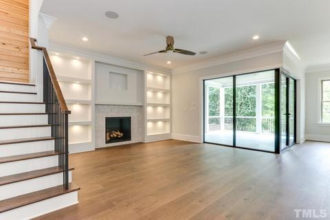 2004 Pine Dr, Raleigh, NC 27609 photo 8