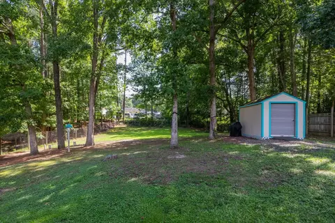 1923 Medallion Dr, Durham, NC 27704 photo 2
