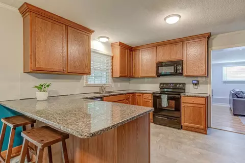 1923 Medallion Dr, Durham, NC 27704 photo 8