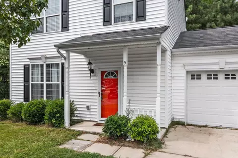 9 Boxley Ct, Durham, NC 27704 photo 2