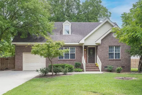 210 S Maple Ave, Kenly, NC 27542 photo 1