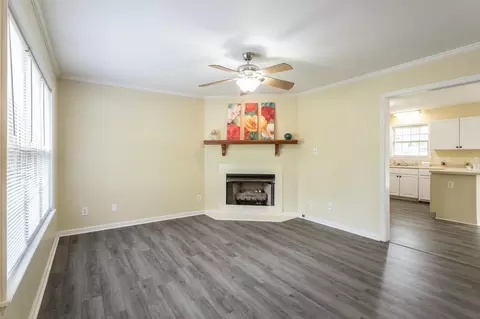 210 S Maple Ave, Kenly, NC 27542 photo 6