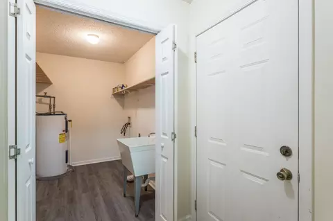 210 S Maple Ave, Kenly, NC 27542 photo 17