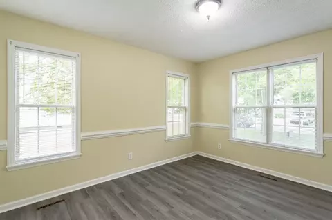 210 S Maple Ave, Kenly, NC 27542 photo 21