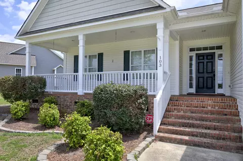 103 Willmont Ct, Benson, NC 27504 photo 3