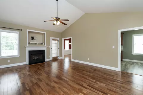 103 Willmont Ct, Benson, NC 27504 photo 8
