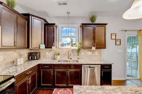 104 Pointer Dr, Angier, NC 27501 photo 16