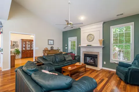 4614 Regency Dr, Durham, NC 27713 photo 10