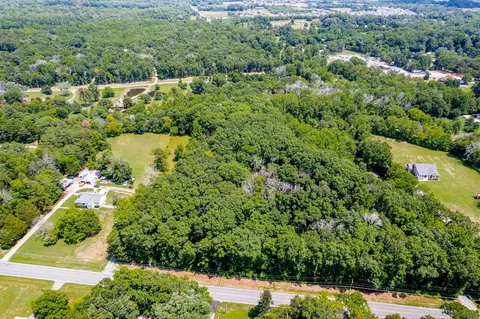 565 Nc 100 Hwy, Whitsett, NC 27377