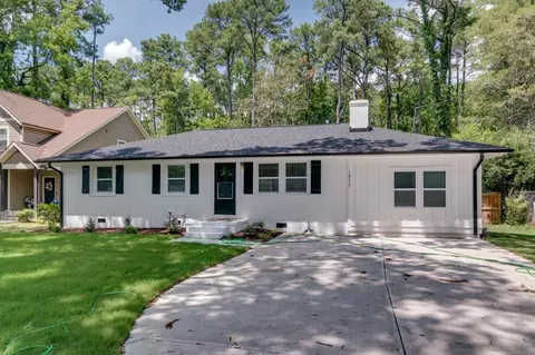 1917 Edgerton Dr, Durham, NC 27703 photo 2