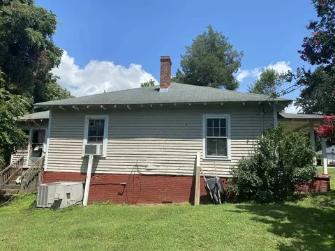 146 Maple St, Roxboro, NC 27573 photo 3