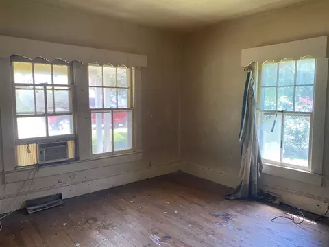 146 Maple St, Roxboro, NC 27573 photo 6