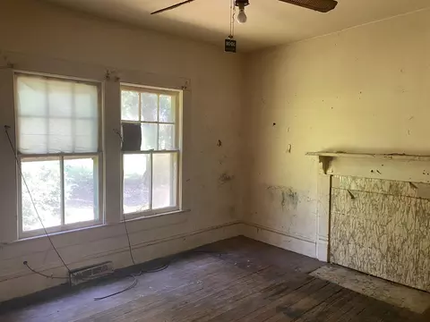 146 Maple St, Roxboro, NC 27573 photo 9